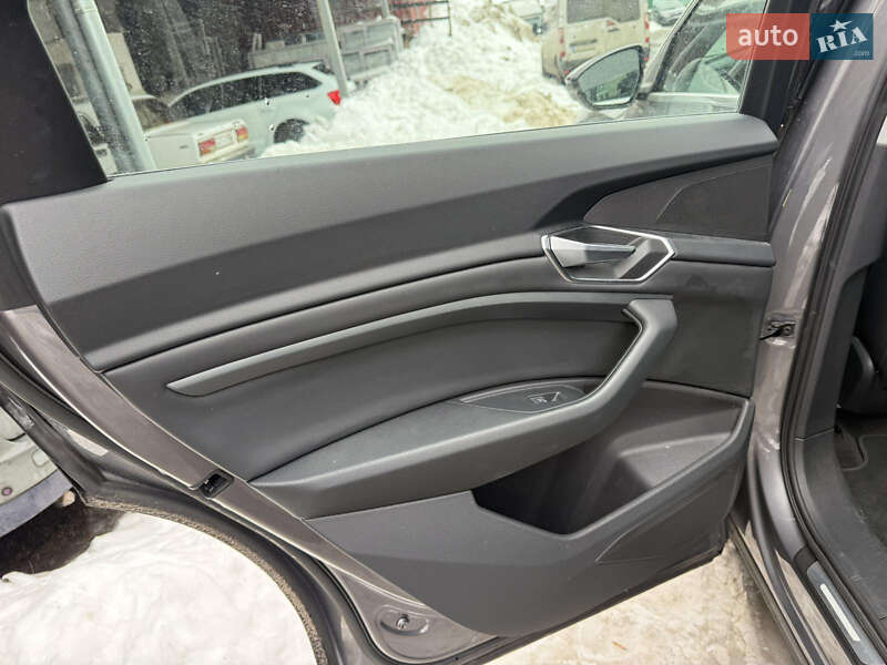 Внедорожник / Кроссовер Audi e-tron 2020 в Житомире фото 20 Внедорожник / Кроссовер Audi e-tron 2020 в Житомире