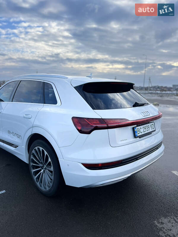 Внедорожник / Кроссовер Audi e-tron 2019 в Львове