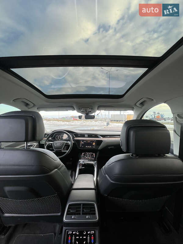 Внедорожник / Кроссовер Audi e-tron 2019 в Львове