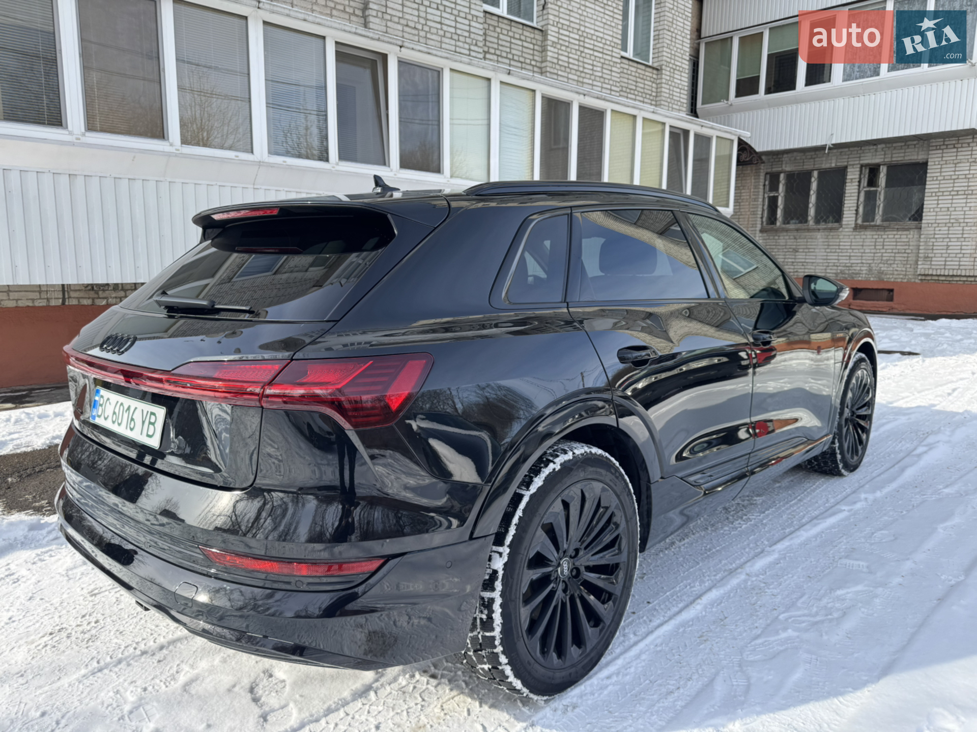2019 Audi e-tron - мініатюра 21