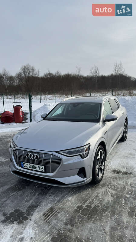 Позашляховик / Кросовер Audi e-tron 2022 в Львові