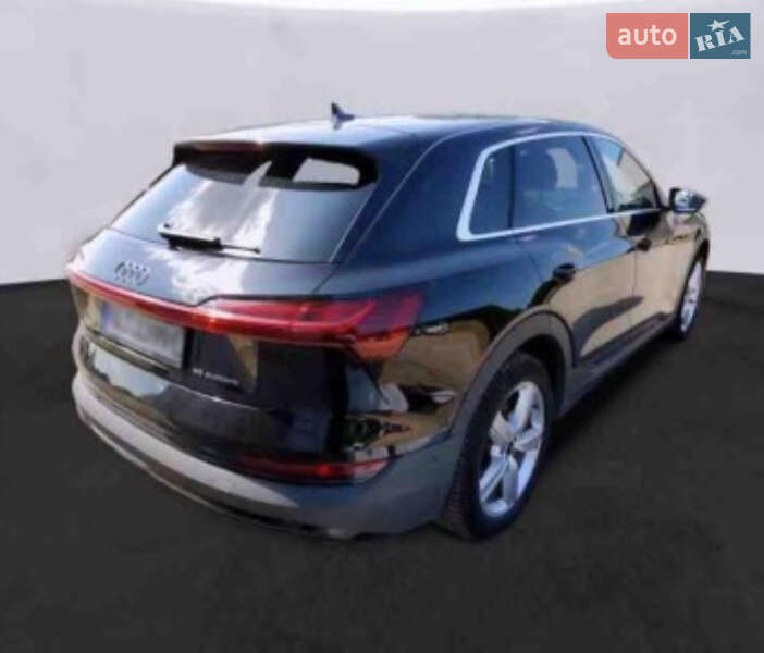 Внедорожник / Кроссовер Audi e-tron 2023 в Киеве фото 3 Внедорожник / Кроссовер Audi e-tron 2023 в Киеве