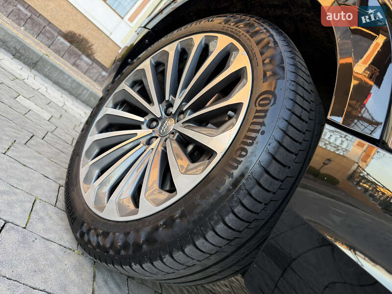 Позашляховик / Кросовер Audi e-tron 2019 в Трускавці фото 22 Позашляховик / Кросовер Audi e-tron 2019 в Трускавці