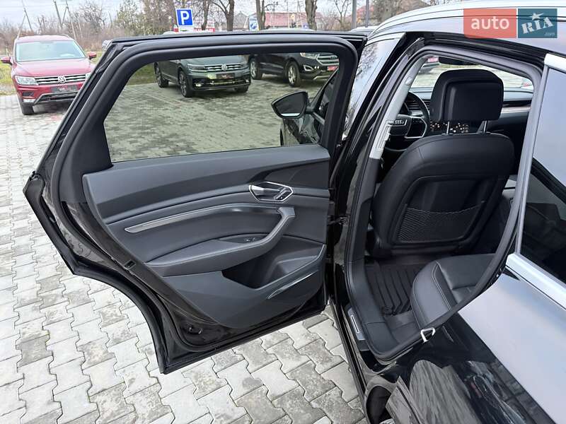 Внедорожник / Кроссовер Audi e-tron 2019 в Ужгороде фото 25 Внедорожник / Кроссовер Audi e-tron 2019 в Ужгороде