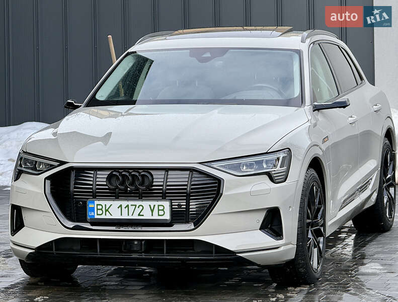 Внедорожник / Кроссовер Audi e-tron 2018 в Ровно фото 25 Внедорожник / Кроссовер Audi e-tron 2018 в Ровно