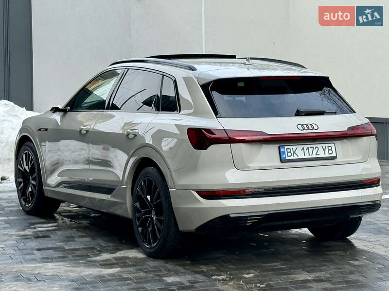 Внедорожник / Кроссовер Audi e-tron 2018 в Ровно фото 46 Внедорожник / Кроссовер Audi e-tron 2018 в Ровно