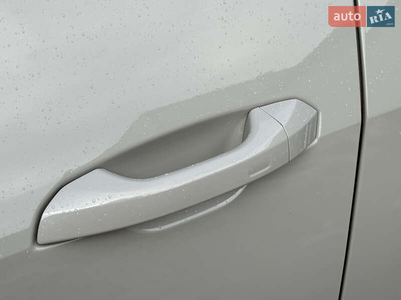 Внедорожник / Кроссовер Audi e-tron 2018 в Ровно фото 69 Внедорожник / Кроссовер Audi e-tron 2018 в Ровно