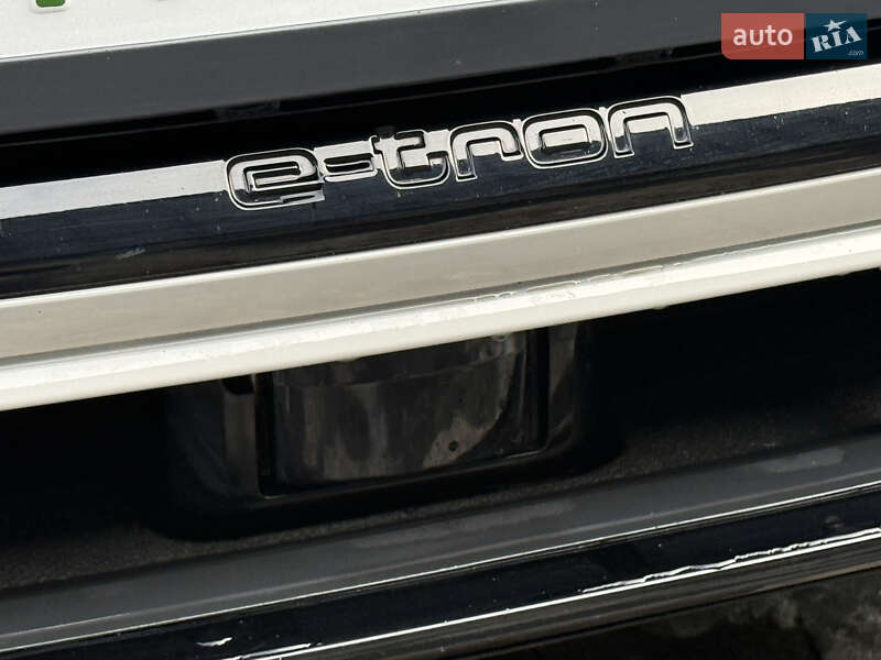 Внедорожник / Кроссовер Audi e-tron 2018 в Ровно фото 74 Внедорожник / Кроссовер Audi e-tron 2018 в Ровно