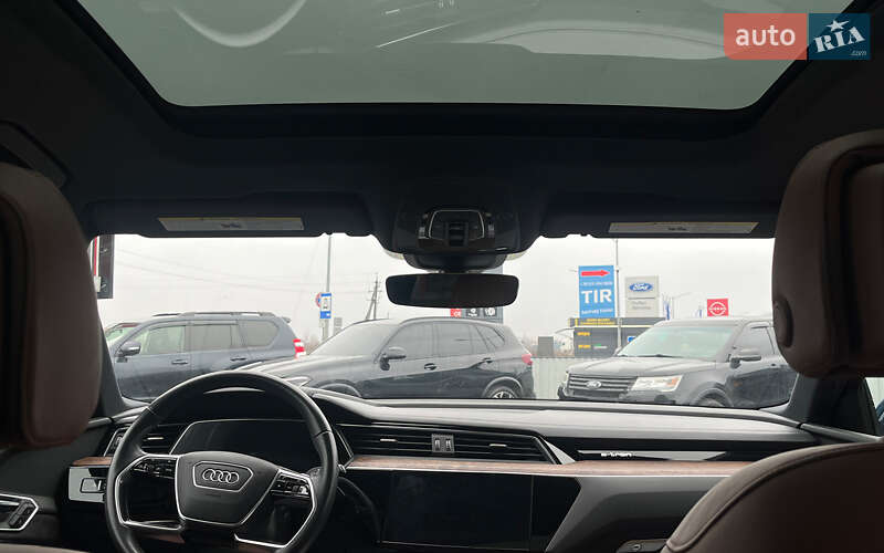 Внедорожник / Кроссовер Audi e-tron 2019 в Мукачево