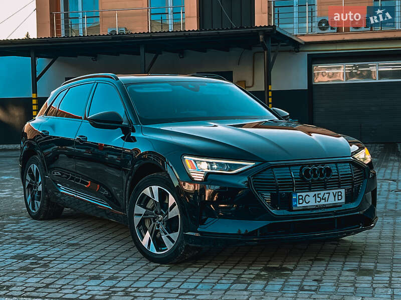 Audi e-tron 2022