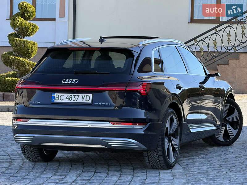 Позашляховик / Кросовер Audi e-tron 2018 в Трускавці фото 45 Позашляховик / Кросовер Audi e-tron 2018 в Трускавці