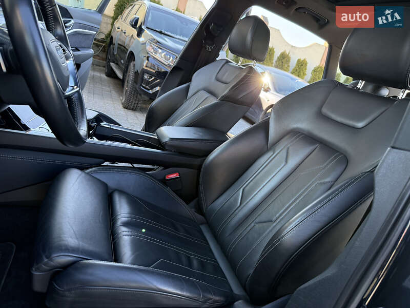 Позашляховик / Кросовер Audi e-tron 2018 в Трускавці фото 62 Позашляховик / Кросовер Audi e-tron 2018 в Трускавці