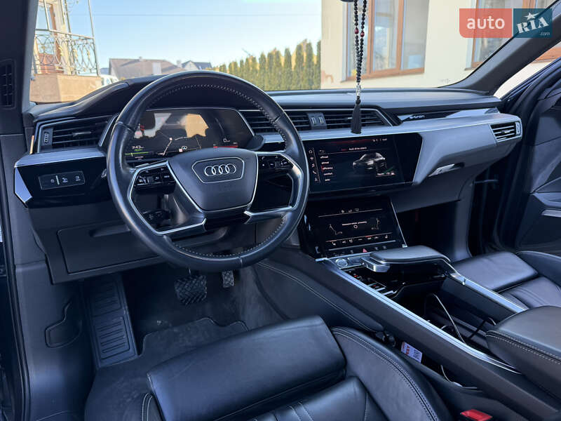 Позашляховик / Кросовер Audi e-tron 2018 в Трускавці фото 64 Позашляховик / Кросовер Audi e-tron 2018 в Трускавці