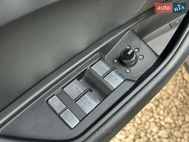 Позашляховик / Кросовер Audi e-tron 2020 в Одесі