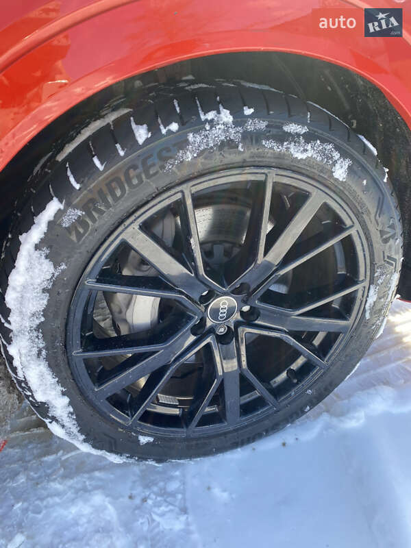 Позашляховик / Кросовер Audi e-tron 2021 в Києві