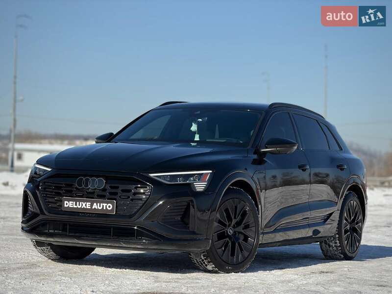 Внедорожник / Кроссовер Audi e-tron 2023 в Киеве фото 13 Внедорожник / Кроссовер Audi e-tron 2023 в Киеве