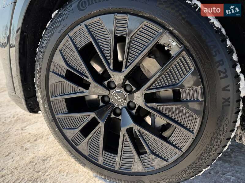 Внедорожник / Кроссовер Audi e-tron 2023 в Киеве фото 35 Внедорожник / Кроссовер Audi e-tron 2023 в Киеве
