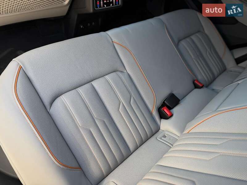 Внедорожник / Кроссовер Audi e-tron 2023 в Киеве фото 80 Внедорожник / Кроссовер Audi e-tron 2023 в Киеве