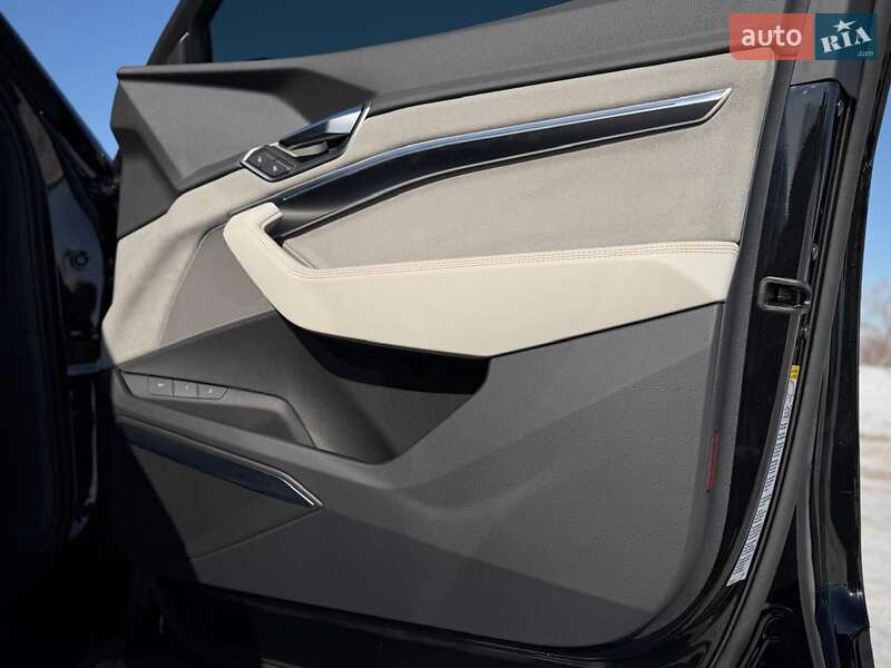 Внедорожник / Кроссовер Audi e-tron 2023 в Киеве фото 88 Внедорожник / Кроссовер Audi e-tron 2023 в Киеве