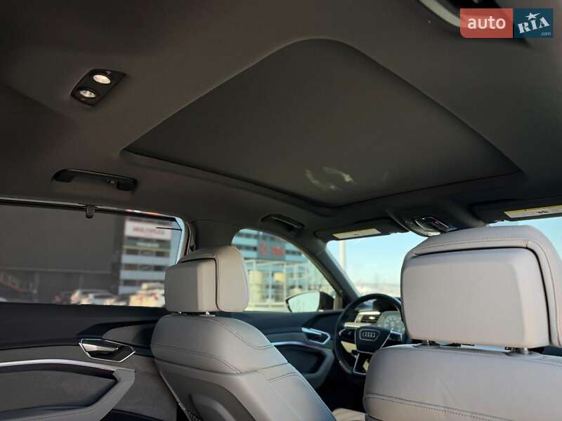 Внедорожник / Кроссовер Audi e-tron 2023 в Киеве фото 116 Внедорожник / Кроссовер Audi e-tron 2023 в Киеве