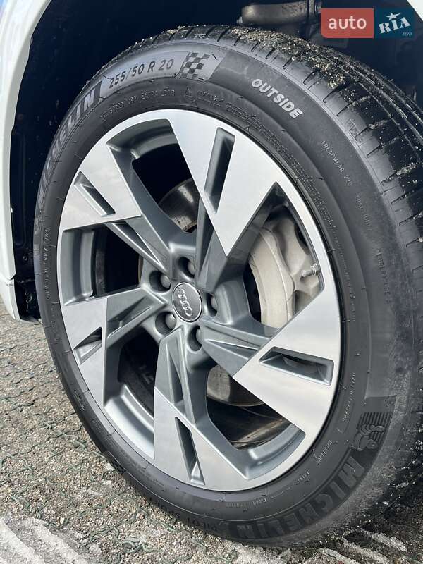 Позашляховик / Кросовер Audi e-tron 2020 в Києві фото 45 Позашляховик / Кросовер Audi e-tron 2020 в Києві