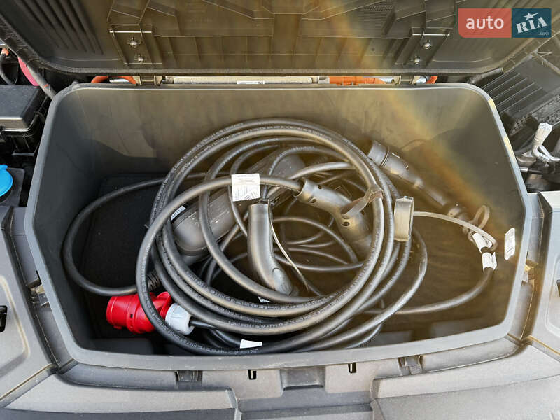 Позашляховик / Кросовер Audi e-tron 2022 в Хмельницькому