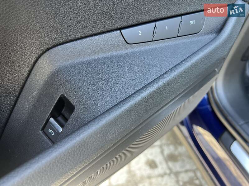 Позашляховик / Кросовер Audi e-tron 2021 в Рівному