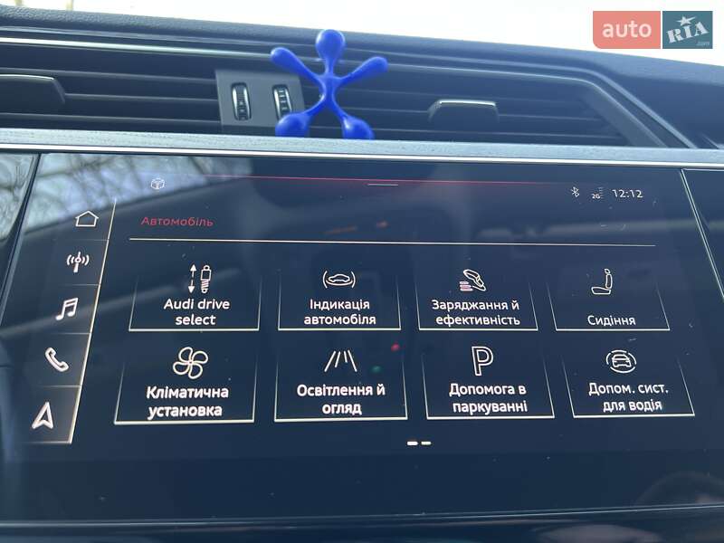 Позашляховик / Кросовер Audi e-tron 2021 в Рівному