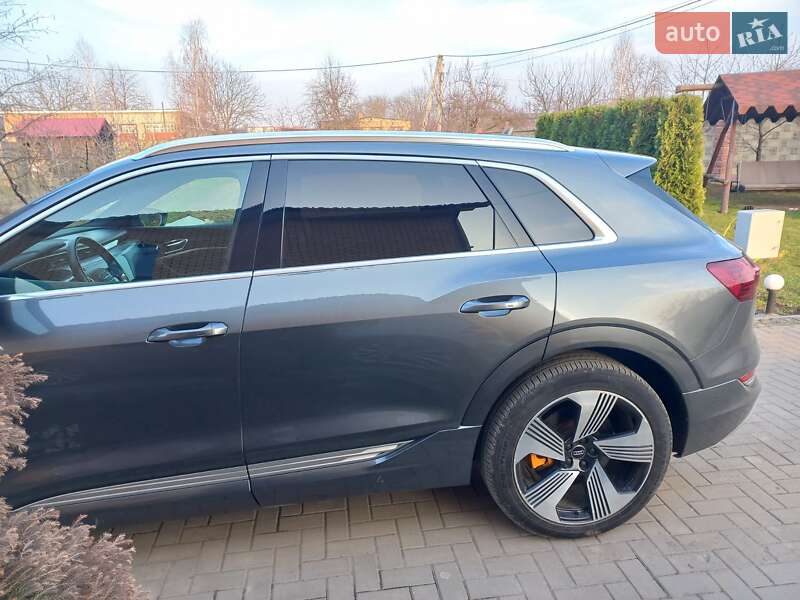 Позашляховик / Кросовер Audi e-tron 2019 в Луцьку