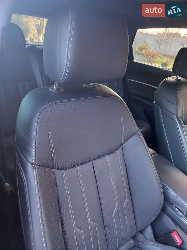 Позашляховик / Кросовер Audi e-tron 2019 в Луцьку