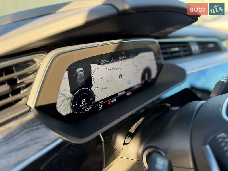 Позашляховик / Кросовер Audi e-tron 2021 в Києві фото 16 Позашляховик / Кросовер Audi e-tron 2021 в Києві