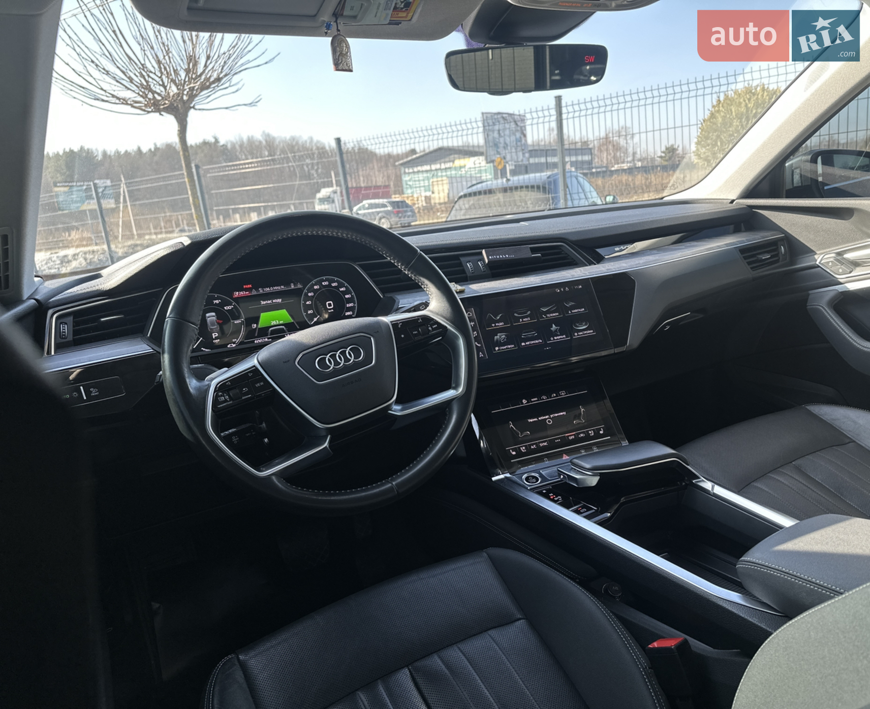 2020 Audi e-tron - мініатюра 31