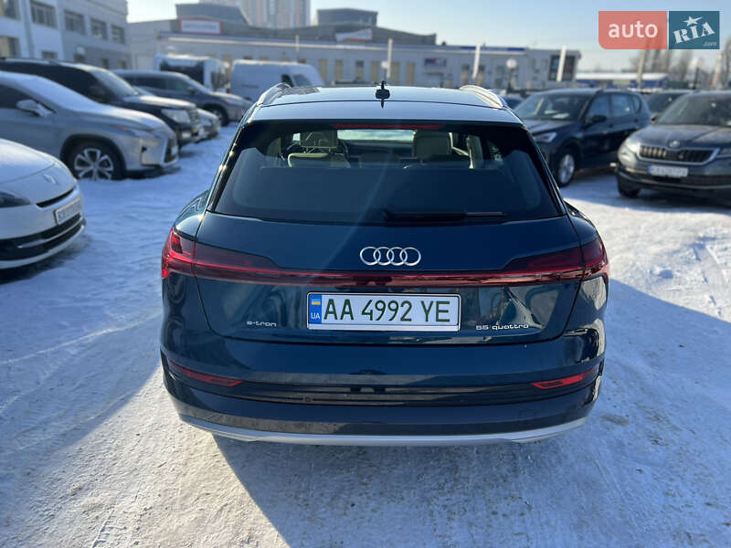 Позашляховик / Кросовер Audi e-tron 2020 в Києві
