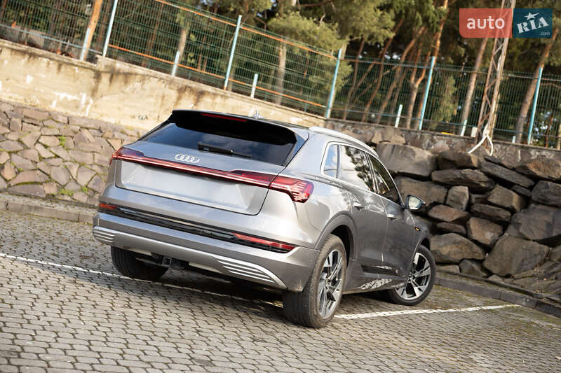 Позашляховик / Кросовер Audi e-tron 2020 в Ужгороді