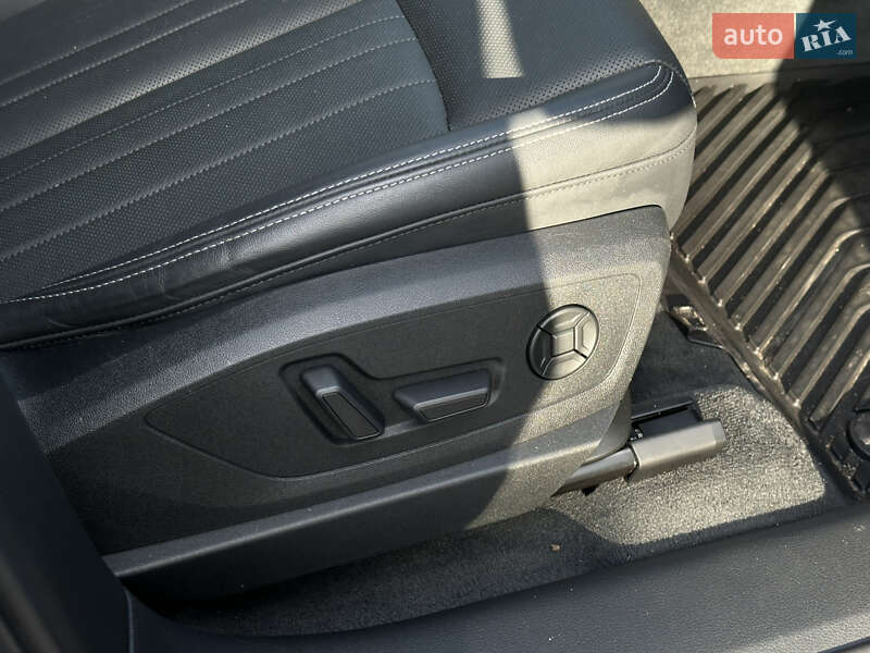 Позашляховик / Кросовер Audi e-tron 2020 в Ужгороді