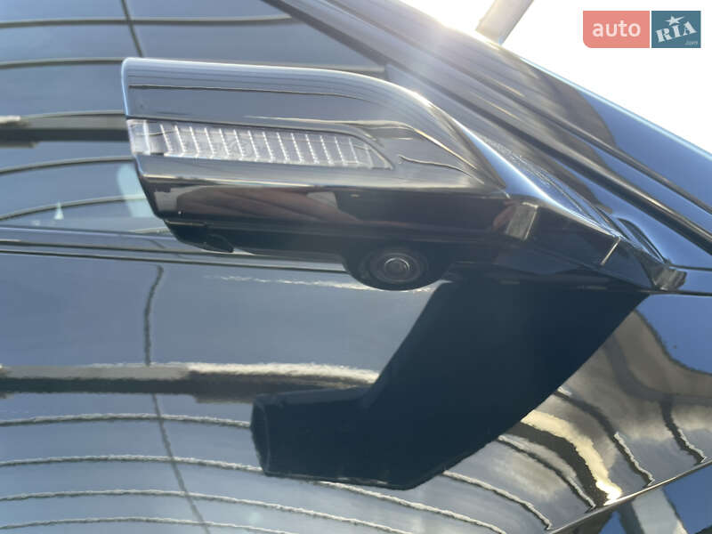 Позашляховик / Кросовер Audi e-tron 2022 в Рівному