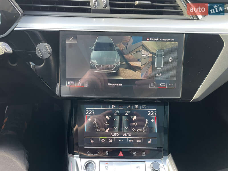 Позашляховик / Кросовер Audi e-tron 2022 в Рівному