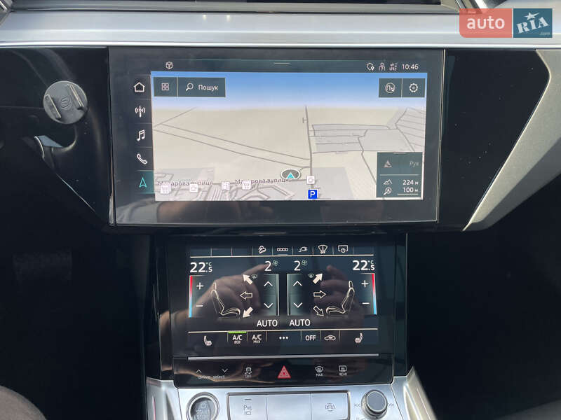 Позашляховик / Кросовер Audi e-tron 2022 в Рівному