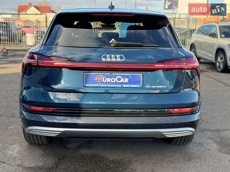 Внедорожник / Кроссовер Audi e-tron 2019 в Киеве