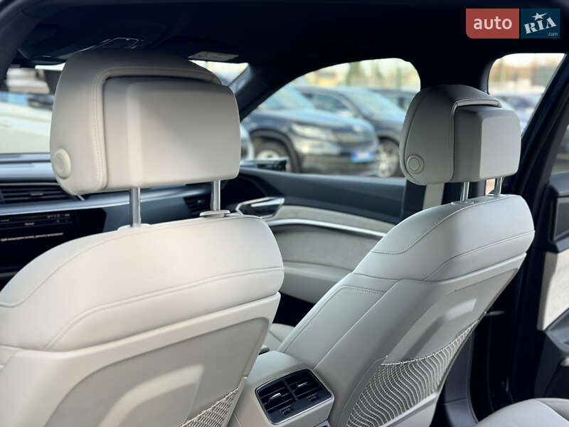 Внедорожник / Кроссовер Audi e-tron 2019 в Киеве