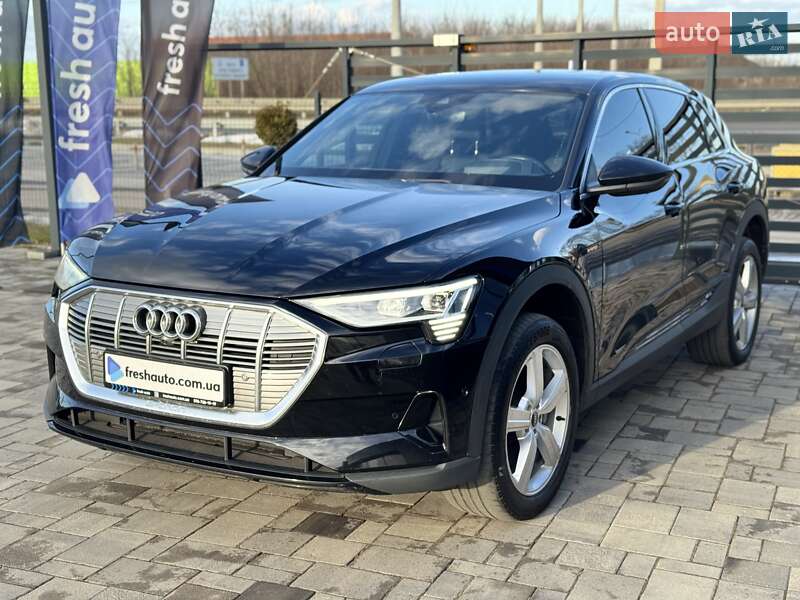 Внедорожник / Кроссовер Audi e-tron 2021 в Ровно