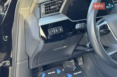 Внедорожник / Кроссовер Audi e-tron 2021 в Ровно