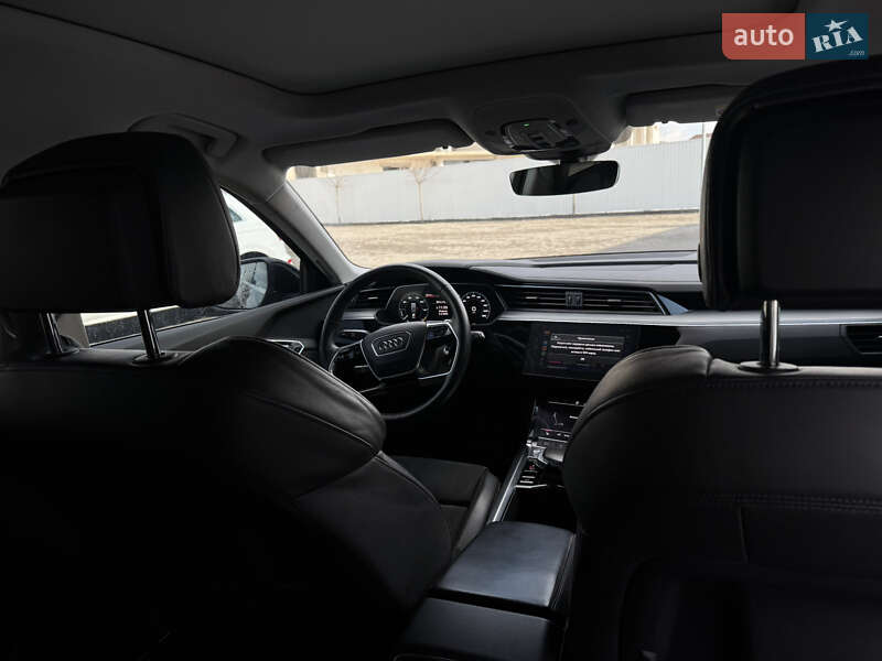 Внедорожник / Кроссовер Audi e-tron 2020 в Виннице