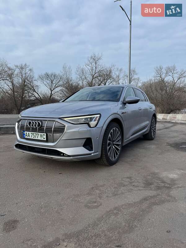 Позашляховик / Кросовер Audi e-tron 2019 в Києві