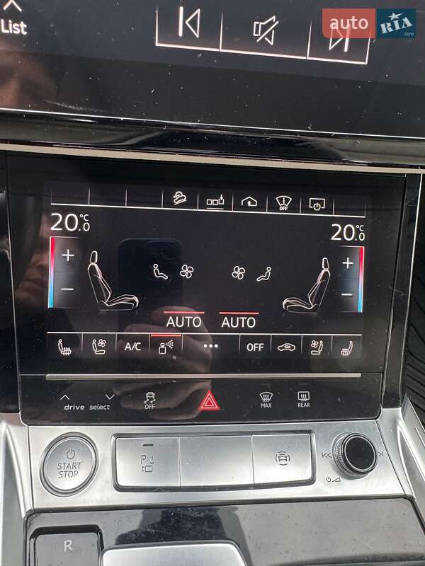 Позашляховик / Кросовер Audi e-tron 2019 в Києві