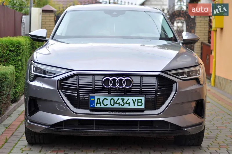 Audi e-tron 2021