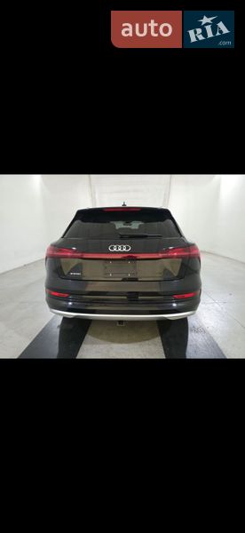 Позашляховик / Кросовер Audi e-tron 2019 в Дрогобичі