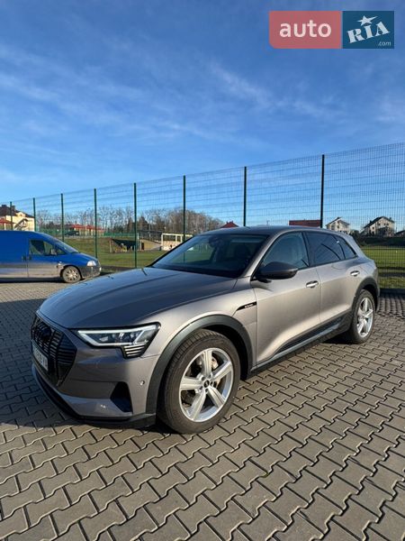 Внедорожник / Кроссовер Audi e-tron 2021 в Ивано-Франковске