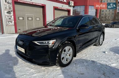 Позашляховик / Кросовер Audi e-tron 2019 в Луцьку