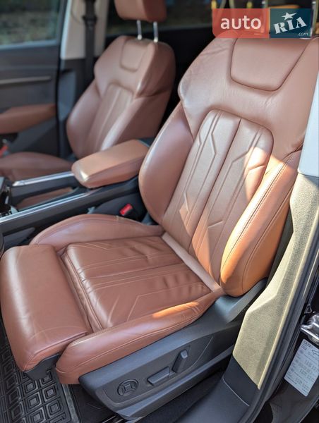 Внедорожник / Кроссовер Audi e-tron 2020 в Нововолынске